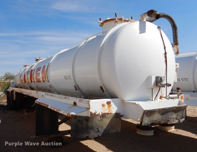 image for item LU9611 1999 Eagle EV-130  tank trailer