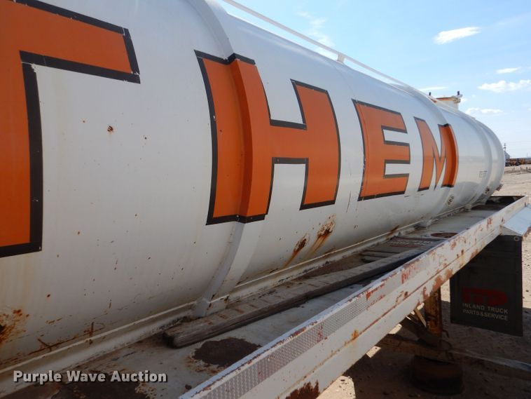 image for item LU9611 1999 Eagle EV-130  tank trailer