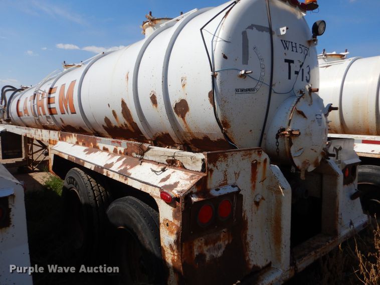 image for item LU9611 1999 Eagle EV-130  tank trailer