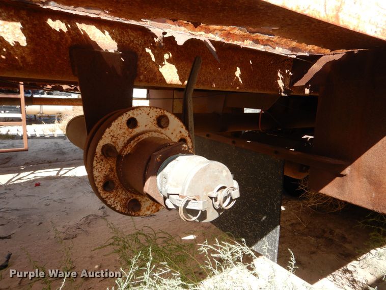 image for item LU9611 1999 Eagle EV-130  tank trailer