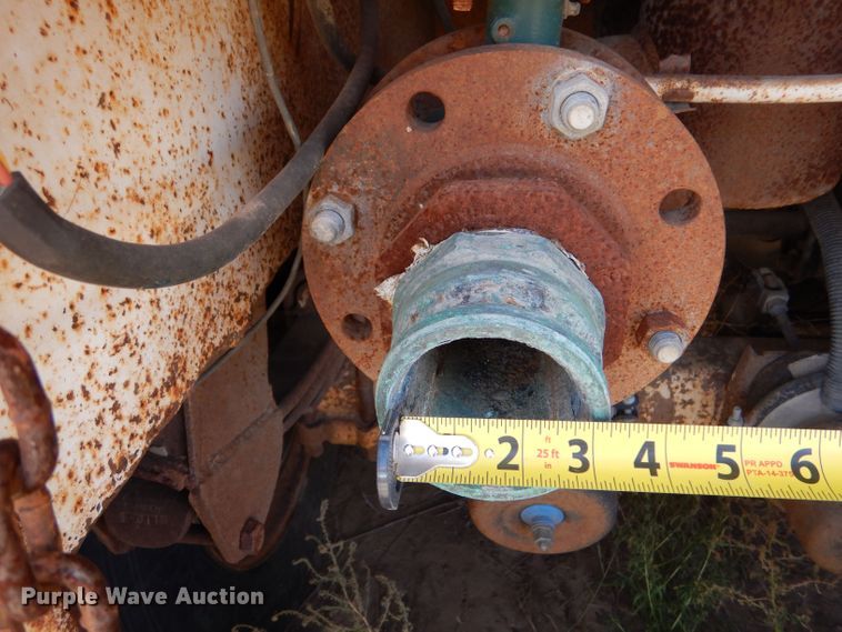 image for item LU9611 1999 Eagle EV-130  tank trailer