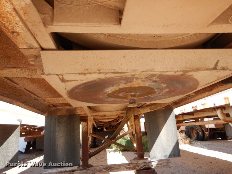 image for item LU9611 1999 Eagle EV-130  tank trailer