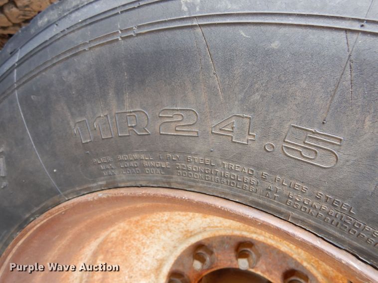 image for item LU9611 1999 Eagle EV-130  tank trailer