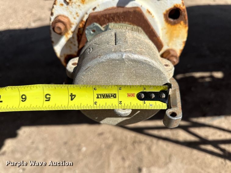 image for item LU9612 2001 Eagle EV-130  tank trailer