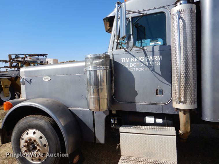 image for item LU9659 1997 Peterbilt 379  semi truck
