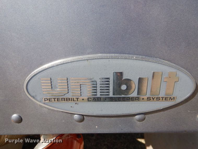 image for item LU9659 1997 Peterbilt 379  semi truck