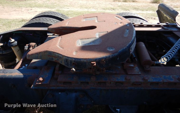 image for item LU9659 1997 Peterbilt 379  semi truck