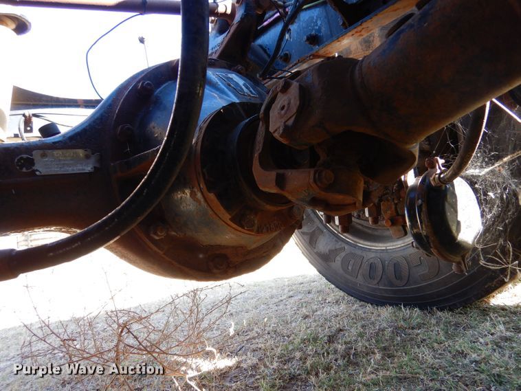 image for item LU9659 1997 Peterbilt 379  semi truck