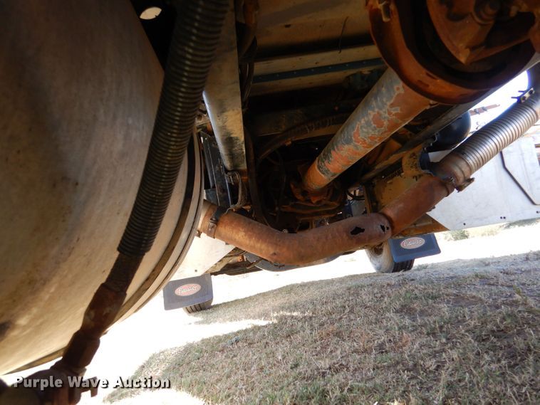 image for item LU9659 1997 Peterbilt 379  semi truck