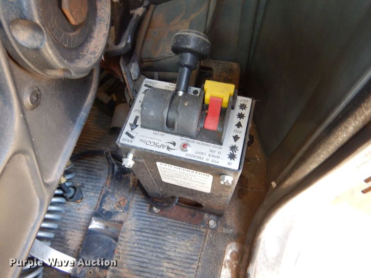 image for item LU9659 1997 Peterbilt 379  semi truck