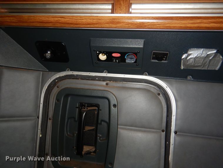 image for item LU9659 1997 Peterbilt 379  semi truck