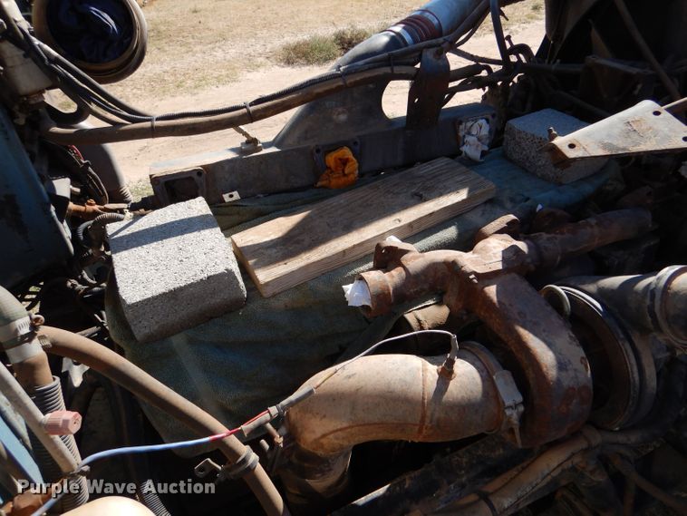 image for item LU9659 1997 Peterbilt 379  semi truck