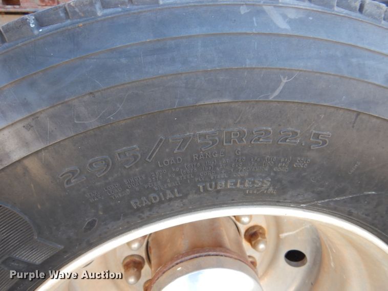 image for item LU9659 1997 Peterbilt 379  semi truck