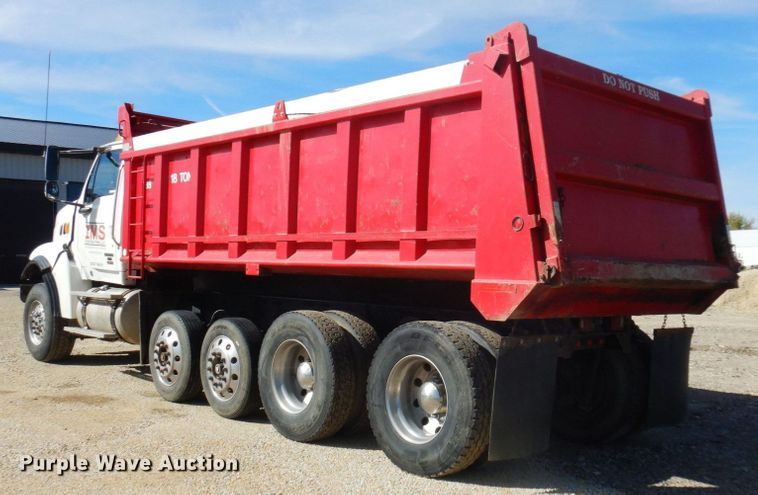 image for item MH9227 2007 Sterling L9500  dump truck