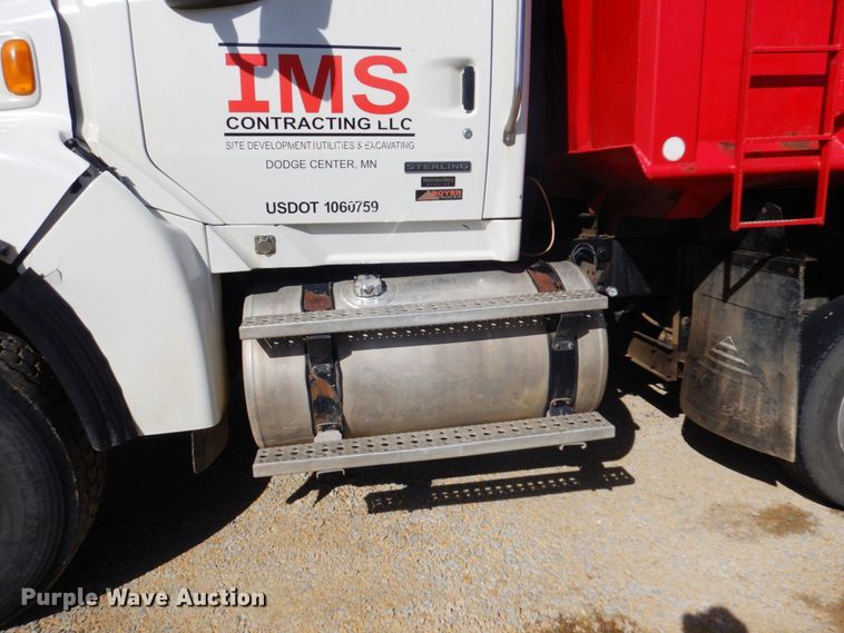 image for item MH9227 2007 Sterling L9500  dump truck