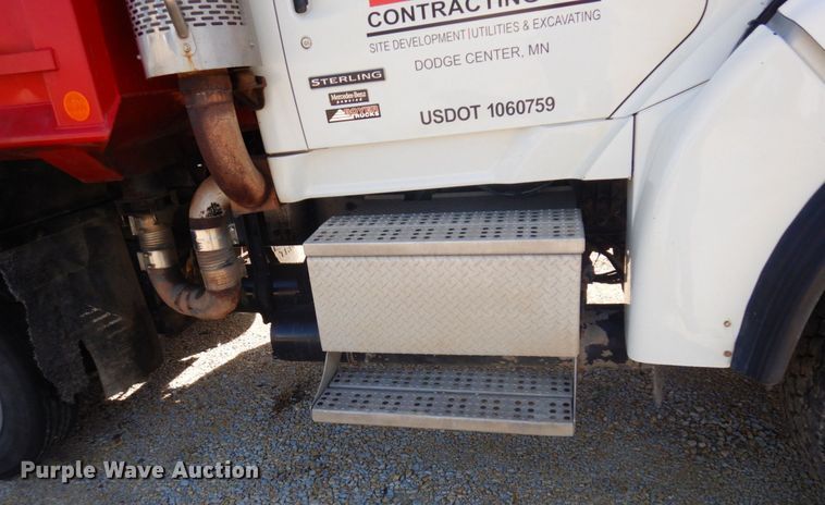 image for item MH9227 2007 Sterling L9500  dump truck