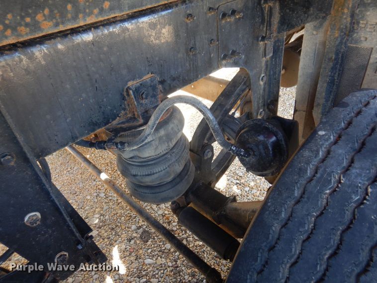 image for item MH9227 2007 Sterling L9500  dump truck