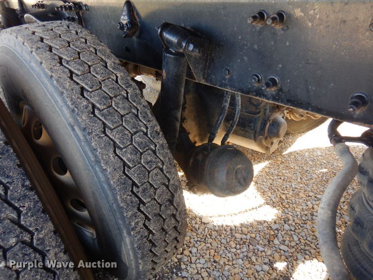 image for item MH9227 2007 Sterling L9500  dump truck