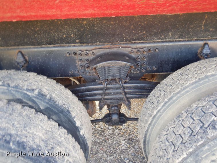 image for item MH9227 2007 Sterling L9500  dump truck