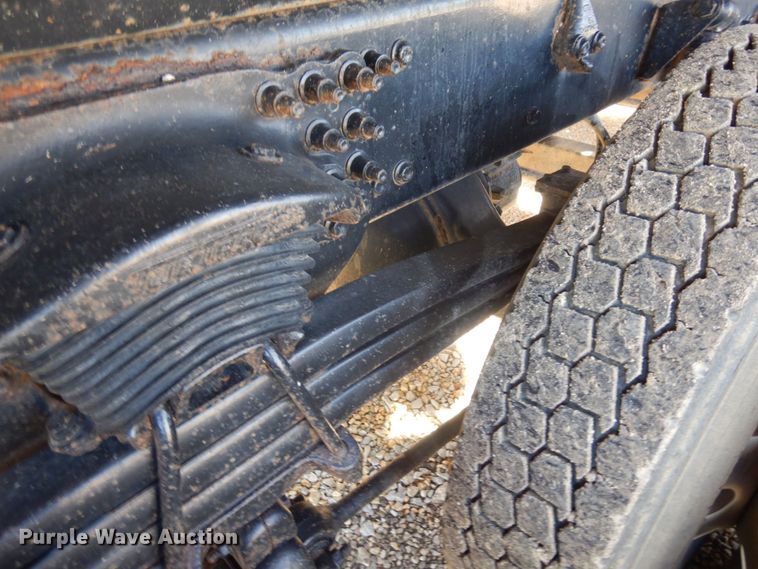 image for item MH9227 2007 Sterling L9500  dump truck