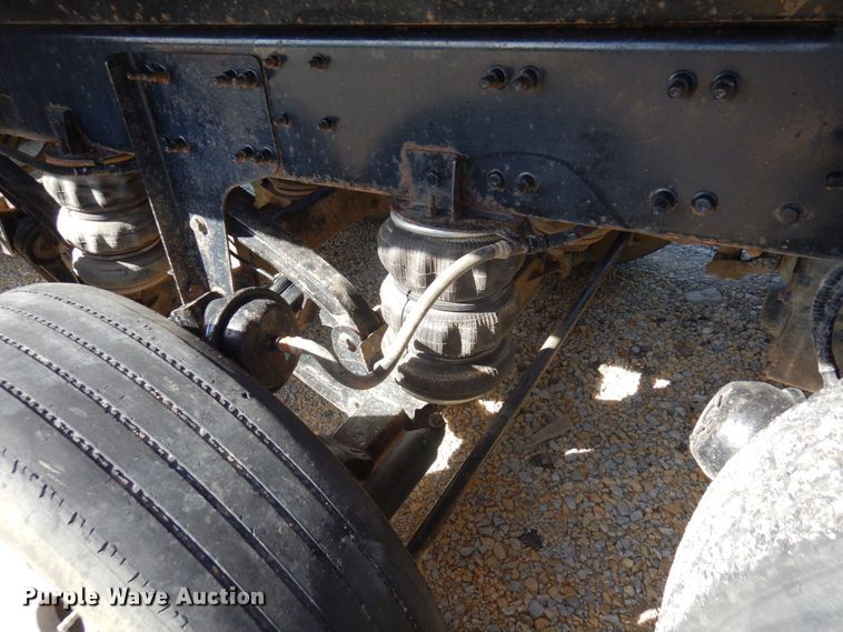 image for item MH9227 2007 Sterling L9500  dump truck