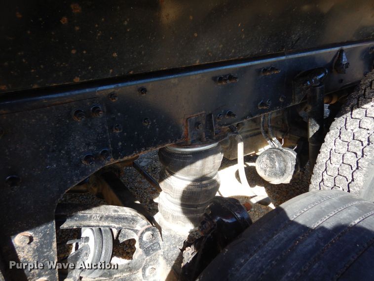 image for item MH9227 2007 Sterling L9500  dump truck