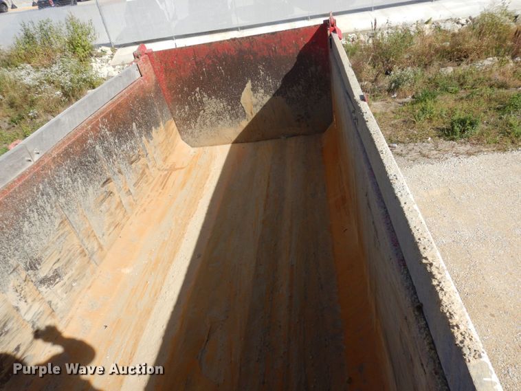 image for item MH9227 2007 Sterling L9500  dump truck