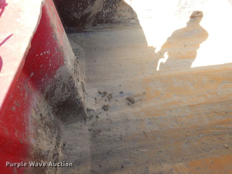 image for item MH9227 2007 Sterling L9500  dump truck