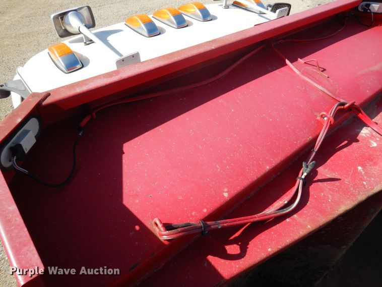 image for item MH9227 2007 Sterling L9500  dump truck