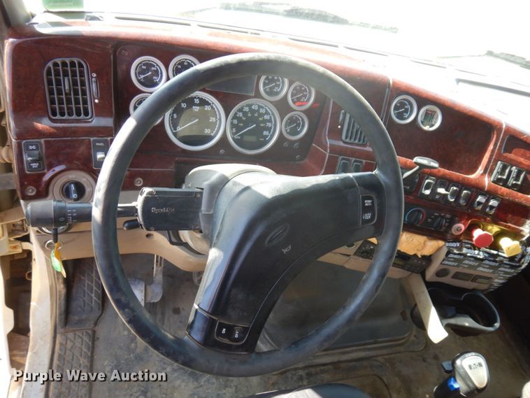 image for item MH9227 2007 Sterling L9500  dump truck