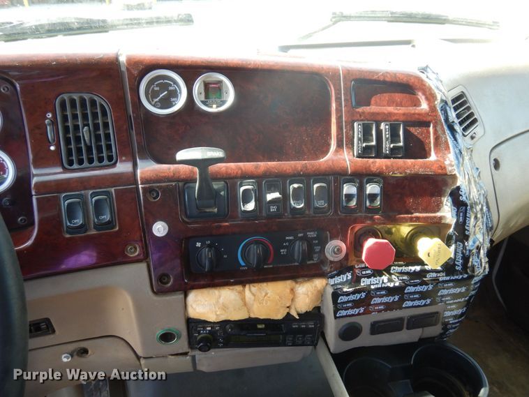 image for item MH9227 2007 Sterling L9500  dump truck