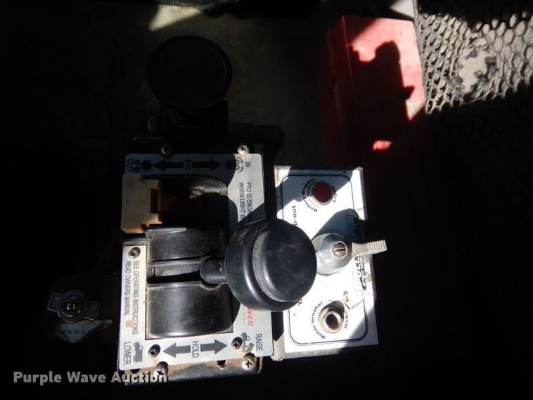 image for item MH9227 2007 Sterling L9500  dump truck