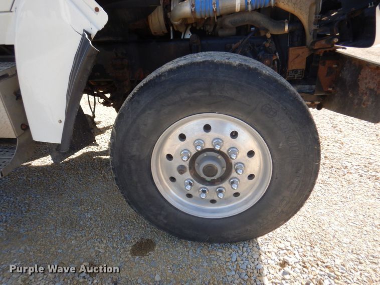 image for item MH9227 2007 Sterling L9500  dump truck