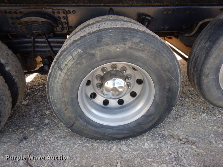 image for item MH9227 2007 Sterling L9500  dump truck