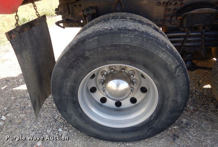 image for item MH9227 2007 Sterling L9500  dump truck