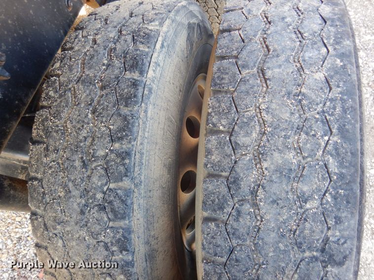 image for item MH9227 2007 Sterling L9500  dump truck