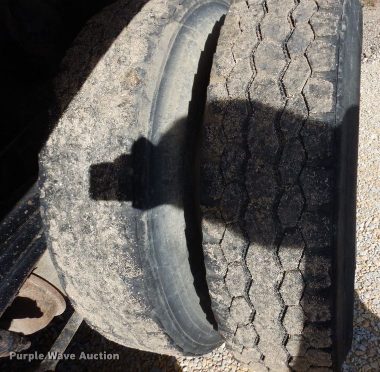 image for item MH9227 2007 Sterling L9500  dump truck