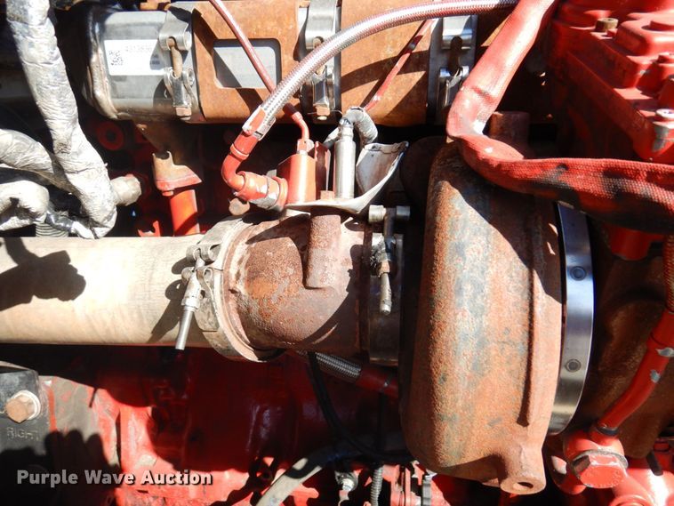 image for item MH9235 2011 Kenworth T800  semi truck