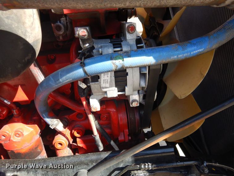 image for item MH9235 2011 Kenworth T800  semi truck