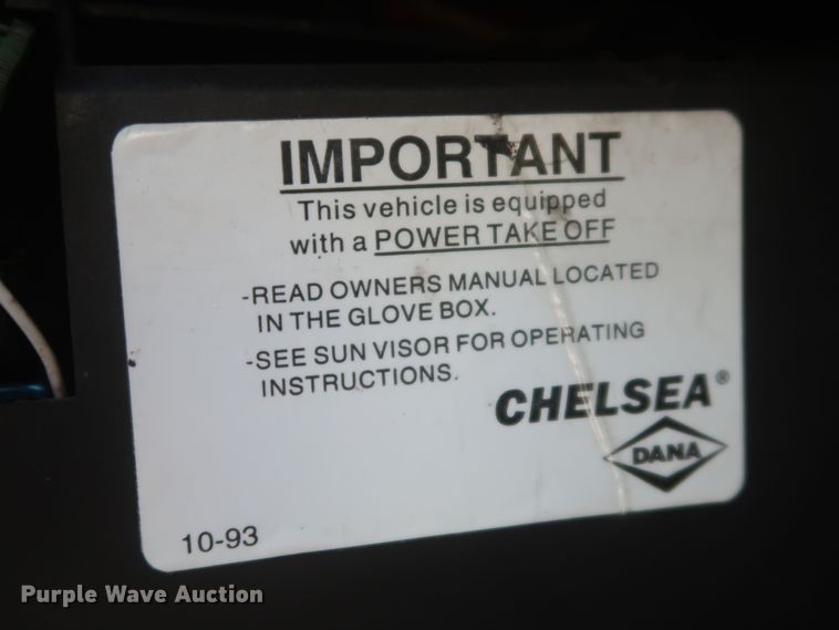 image for item MJ9168 2001 International 4700  bucket truck