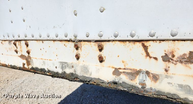 image for item MK9375 1999 Wabash dry van trailer