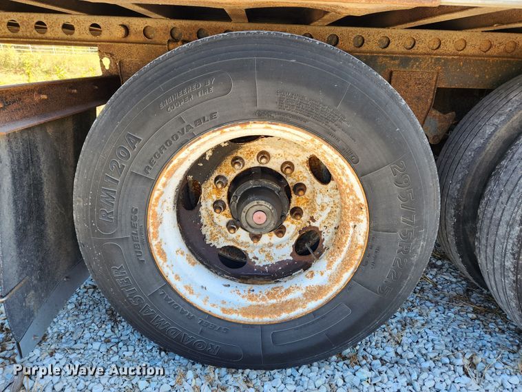 image for item MK9375 1999 Wabash dry van trailer