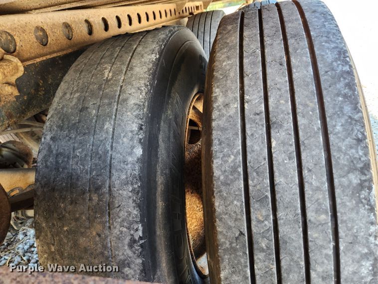 image for item MK9375 1999 Wabash dry van trailer