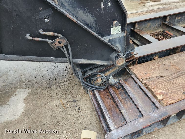 image for item MK9414 1984 Talbert T3DW-100K-HRG-RA-T1  lowboy equipment trailer