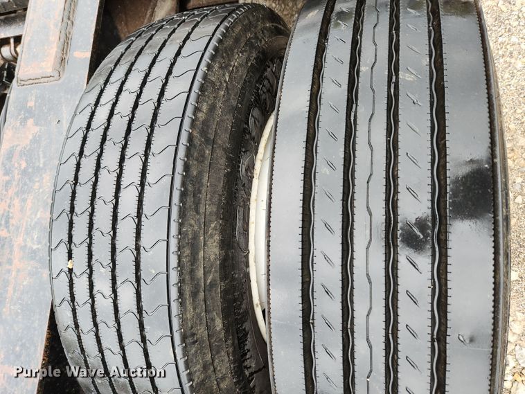 image for item MK9414 1984 Talbert T3DW-100K-HRG-RA-T1  lowboy equipment trailer