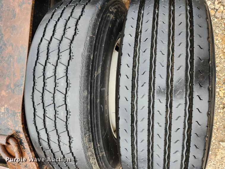 image for item MK9414 1984 Talbert T3DW-100K-HRG-RA-T1  lowboy equipment trailer