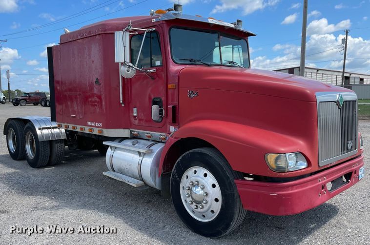 image for item MR9323 1998 International 9400  semi truck