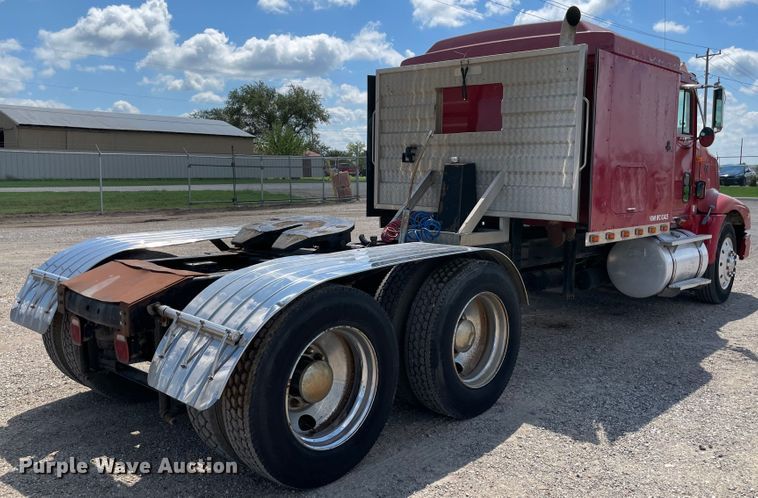 image for item MR9323 1998 International 9400  semi truck