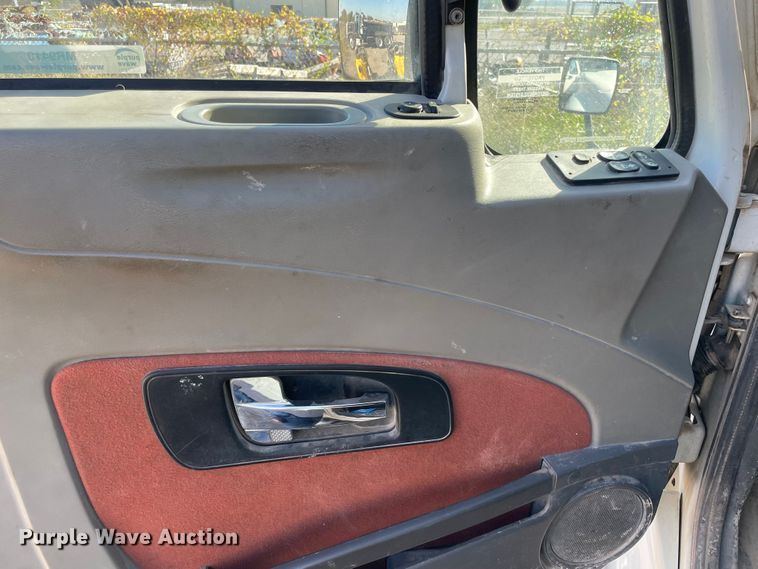 image for item MR9410 2012 International ProStar  semi truck