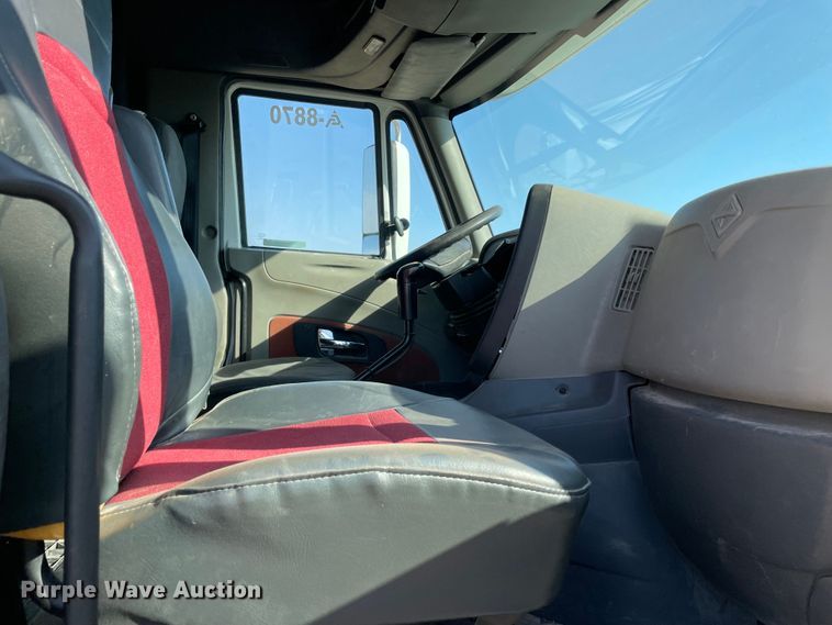 image for item MR9410 2012 International ProStar  semi truck